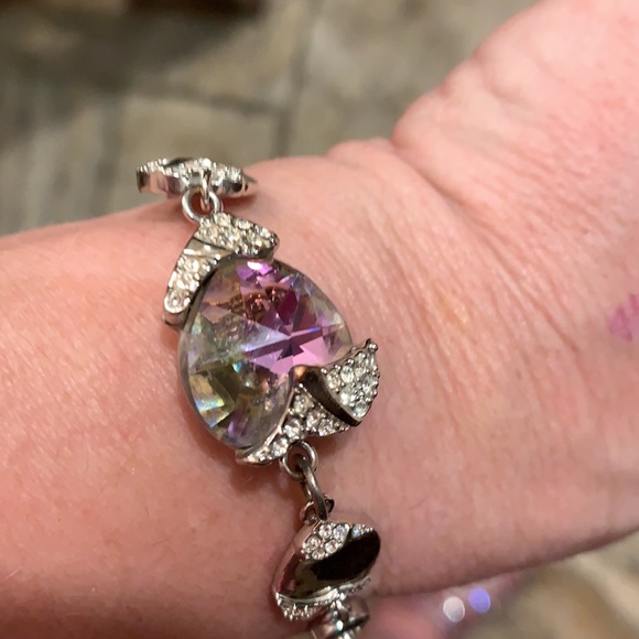 Swarovski Holographic Pink/Lilac Heart Bracelet - Picture 1 of 8